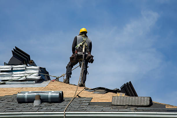 Professional Gutter Installation technician working in Mechanicsburg, PA